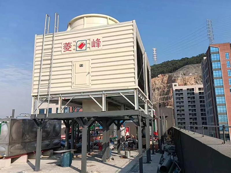 方型冷却塔