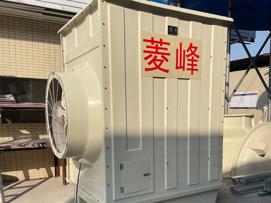 侧出风冷却塔