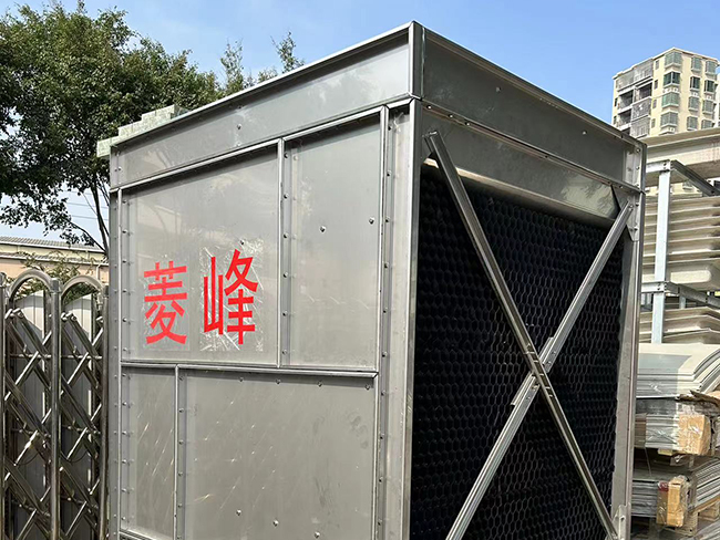 侧出风冷却塔 (17...